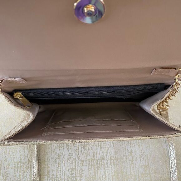 Jessica McClintock Metallic Gold Croc Embossed Crossbody/Clutch. EUC! - Picture 4 of 7